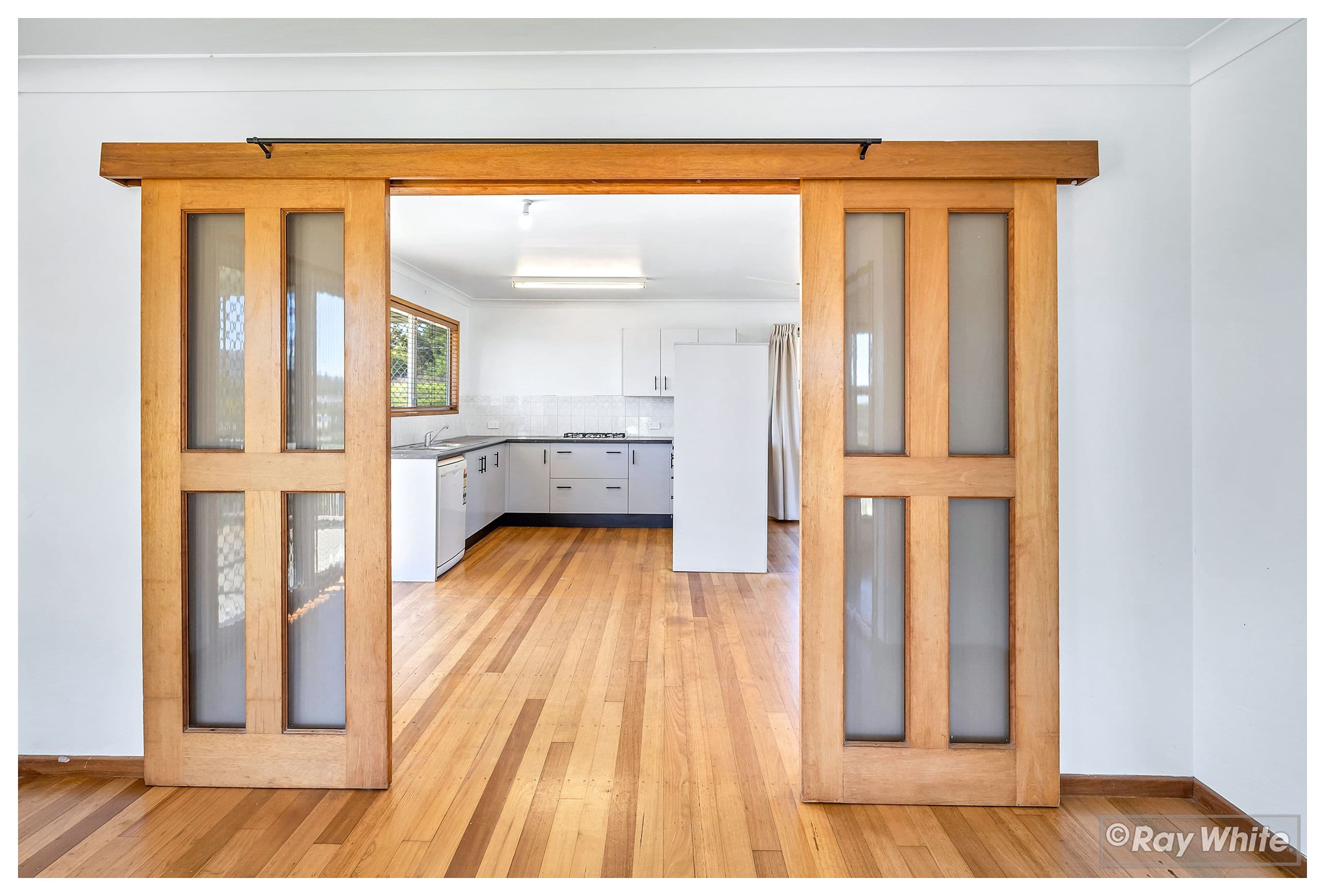 16 Shaw Avenue, Yeppoon QLD 4703, Yeppoon - Thumbnail 8