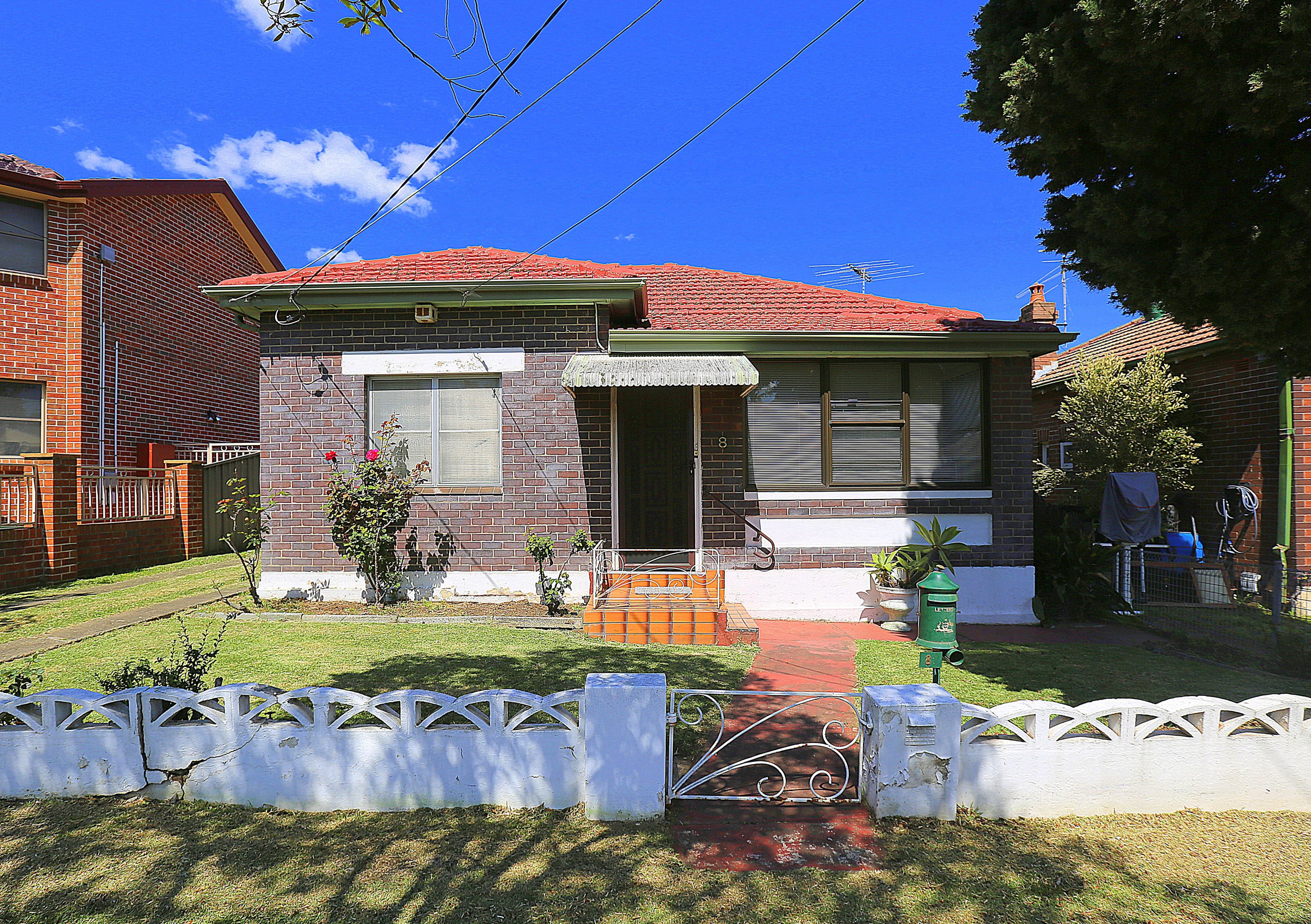 8 Scott Street, Punchbowl - Image 1