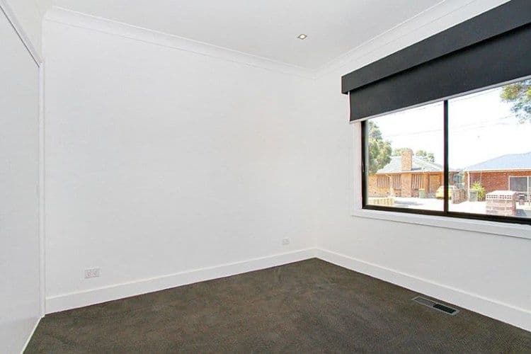 49 Winter Crescent, Reservoir VIC 3073, Reservoir - Thumbnail 7