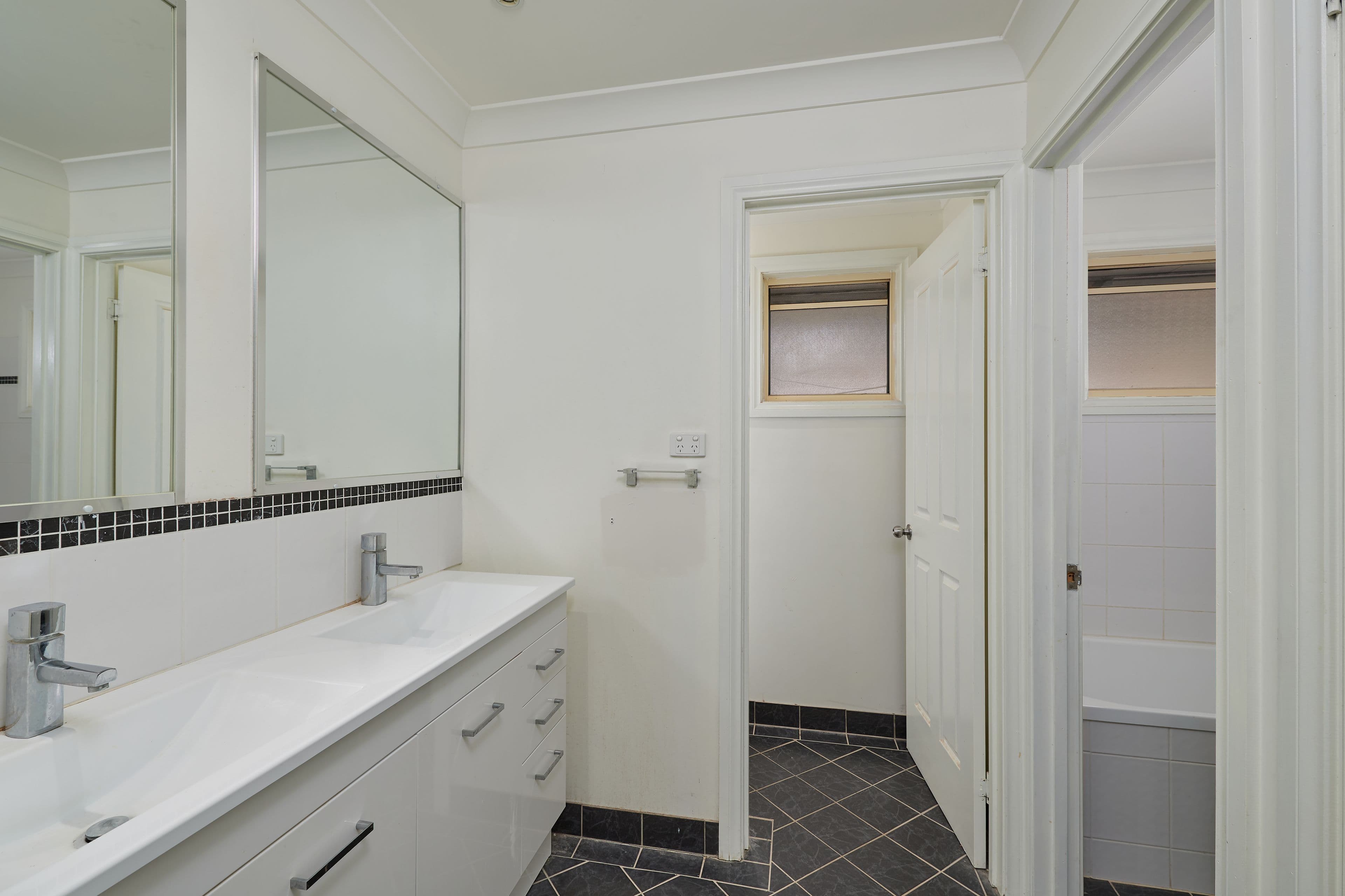 13-15 Cave Street, Ganmain NSW 2702, Ganmain - Thumbnail 8