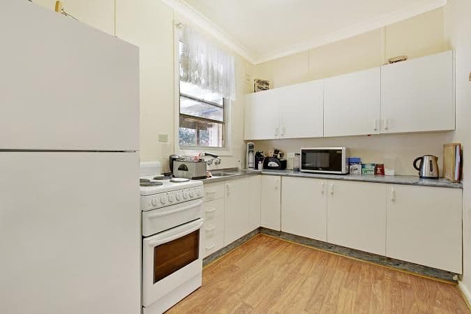 35 Wyatt Street, Goulburn NSW 2580, Goulburn - Thumbnail 2