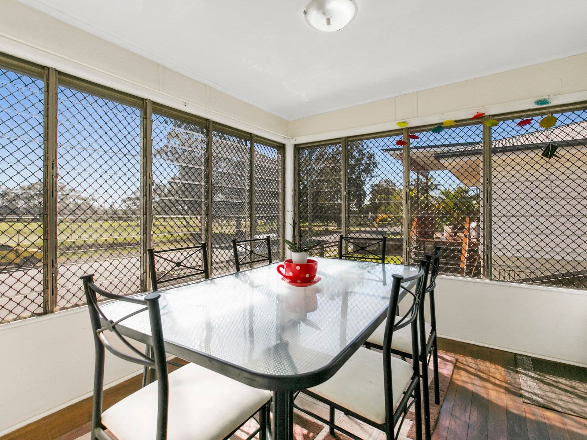 14 Chandos Street, Wynnum West QLD 4178, Wynnum West - Thumbnail 2