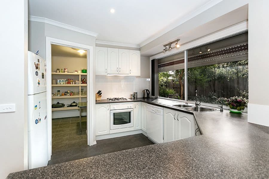 3 Spring Close, MELTON WEST VIC 3337, Melton West - Thumbnail 2