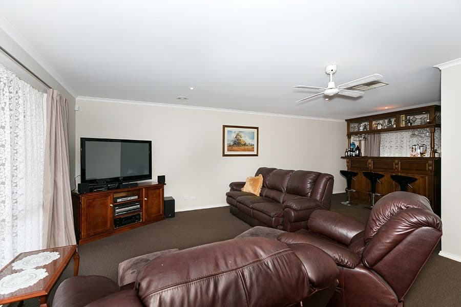 3 Spring Close, MELTON WEST VIC 3337, Melton West - Thumbnail 5