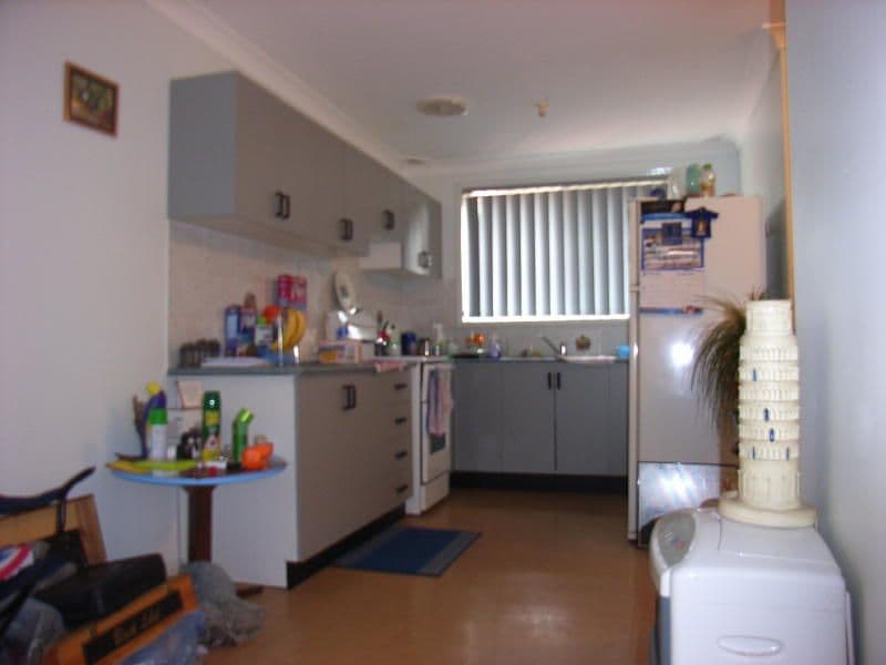 4  Sawell Crescent, BOSSLEY PARK NSW 2176, Bossley Park - Thumbnail 2