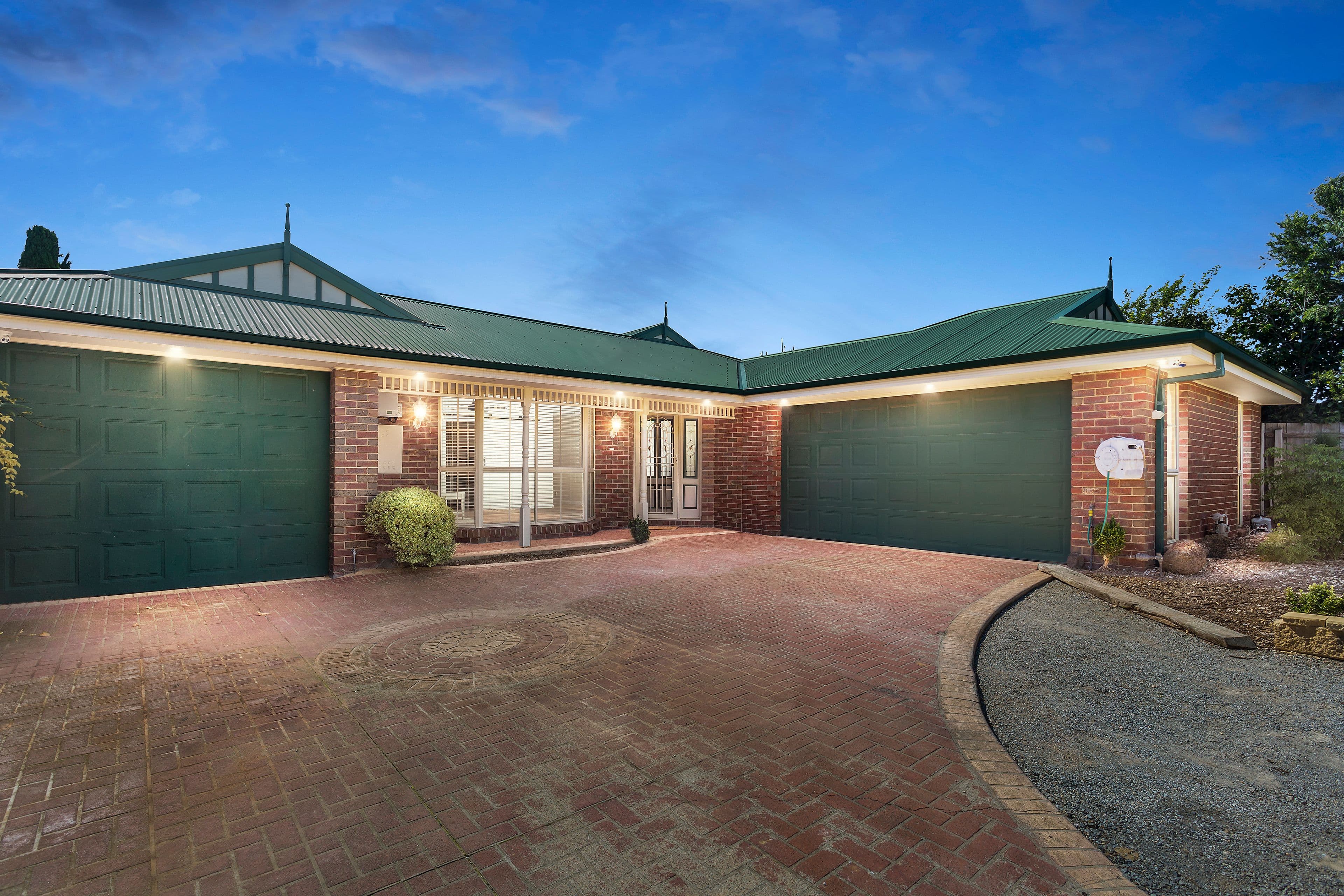 8 Ferrier Court, Rowville VIC 3178, Rowville - Image 1