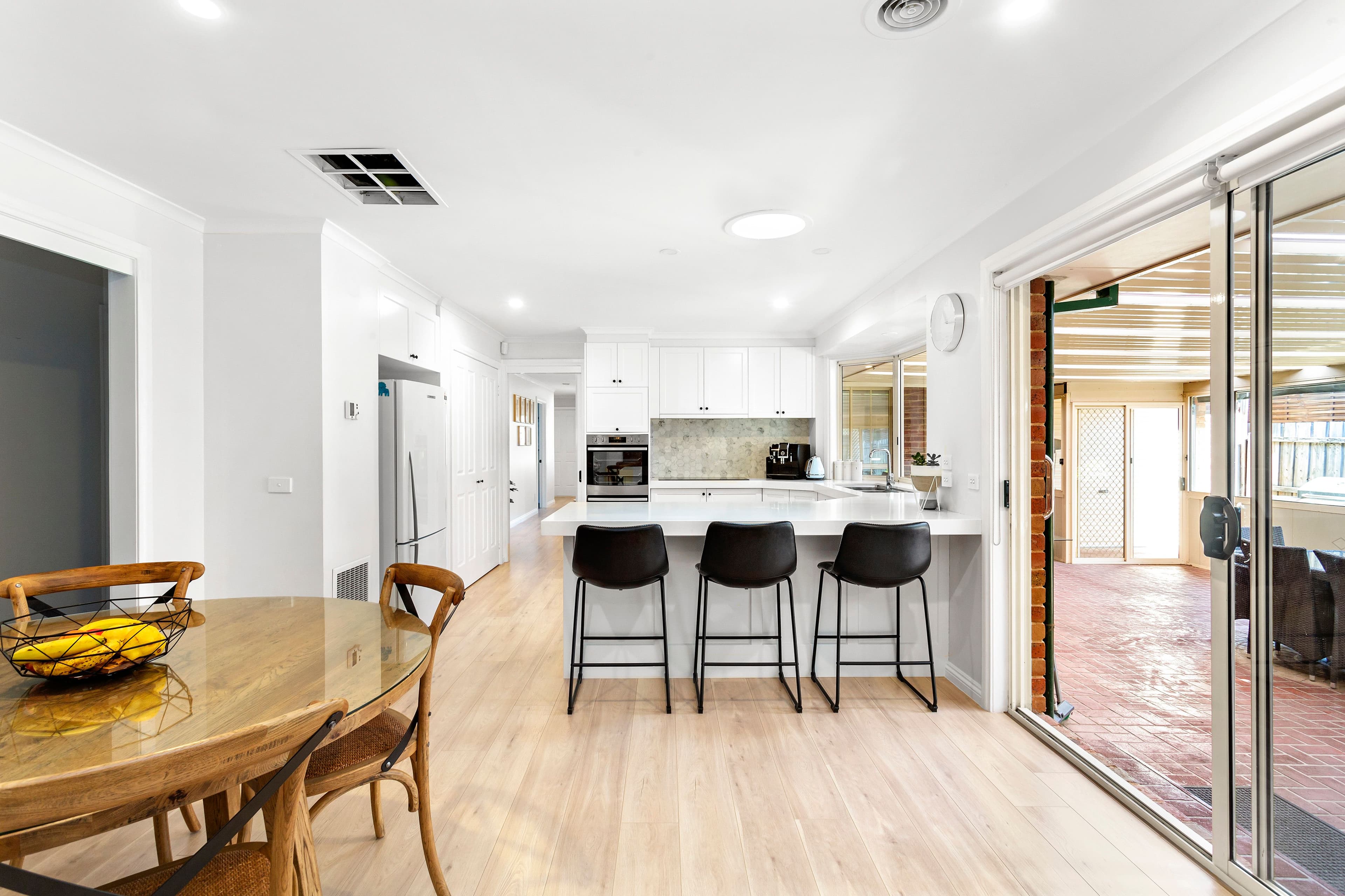 8 Ferrier Court, Rowville VIC 3178, Rowville - Thumbnail 4