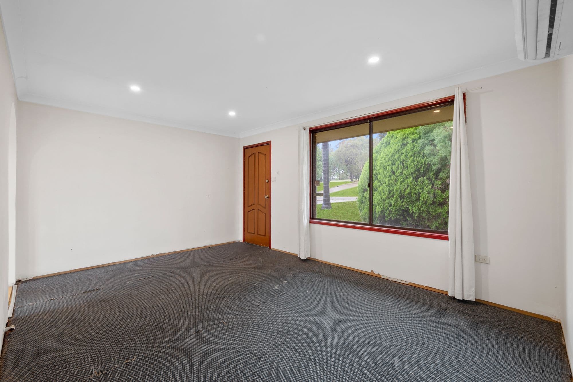 40 Sapphire Place, Eagle Vale NSW 2558, Eagle Vale - Thumbnail 2