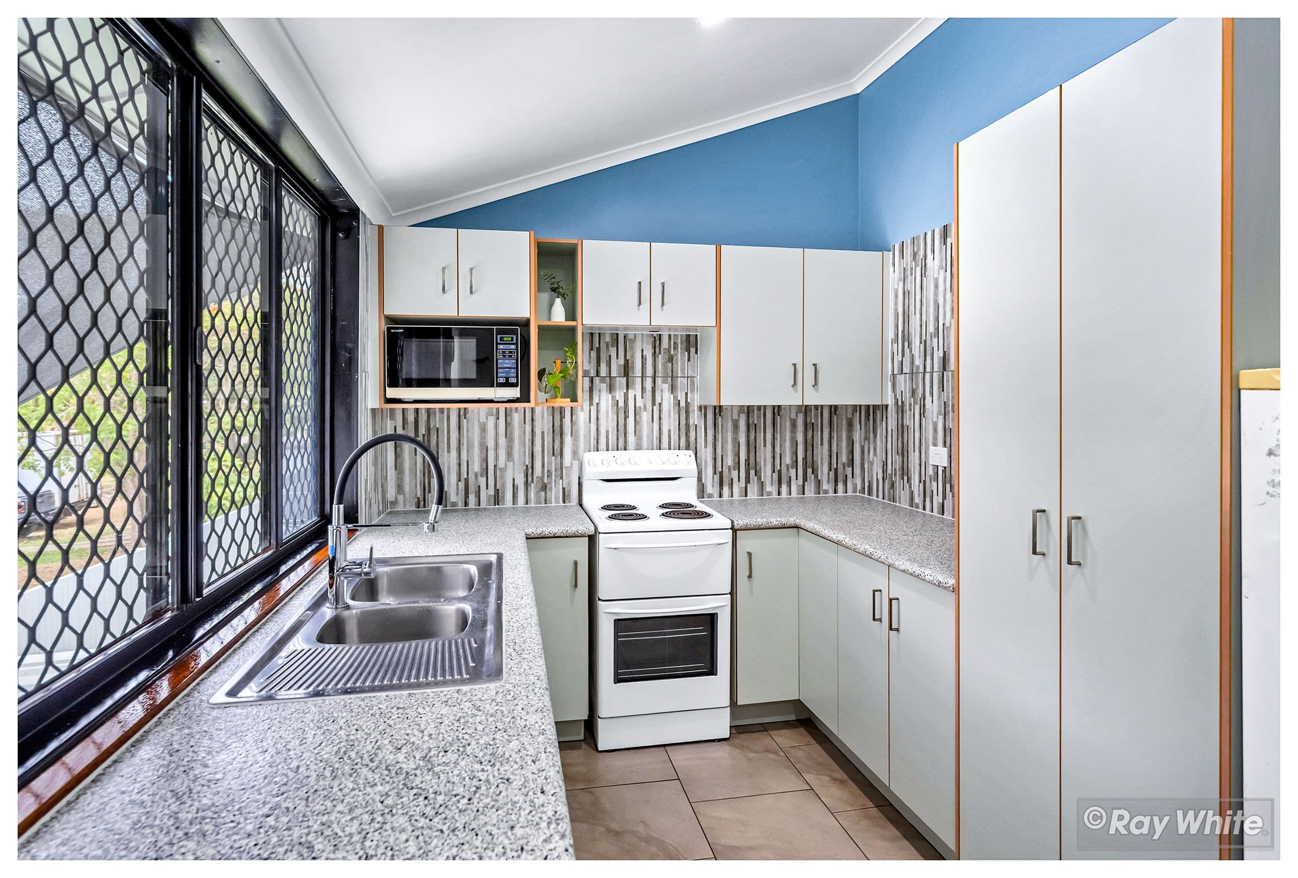 88 Harbourne Street, Koongal QLD 4701, Koongal - Thumbnail 4