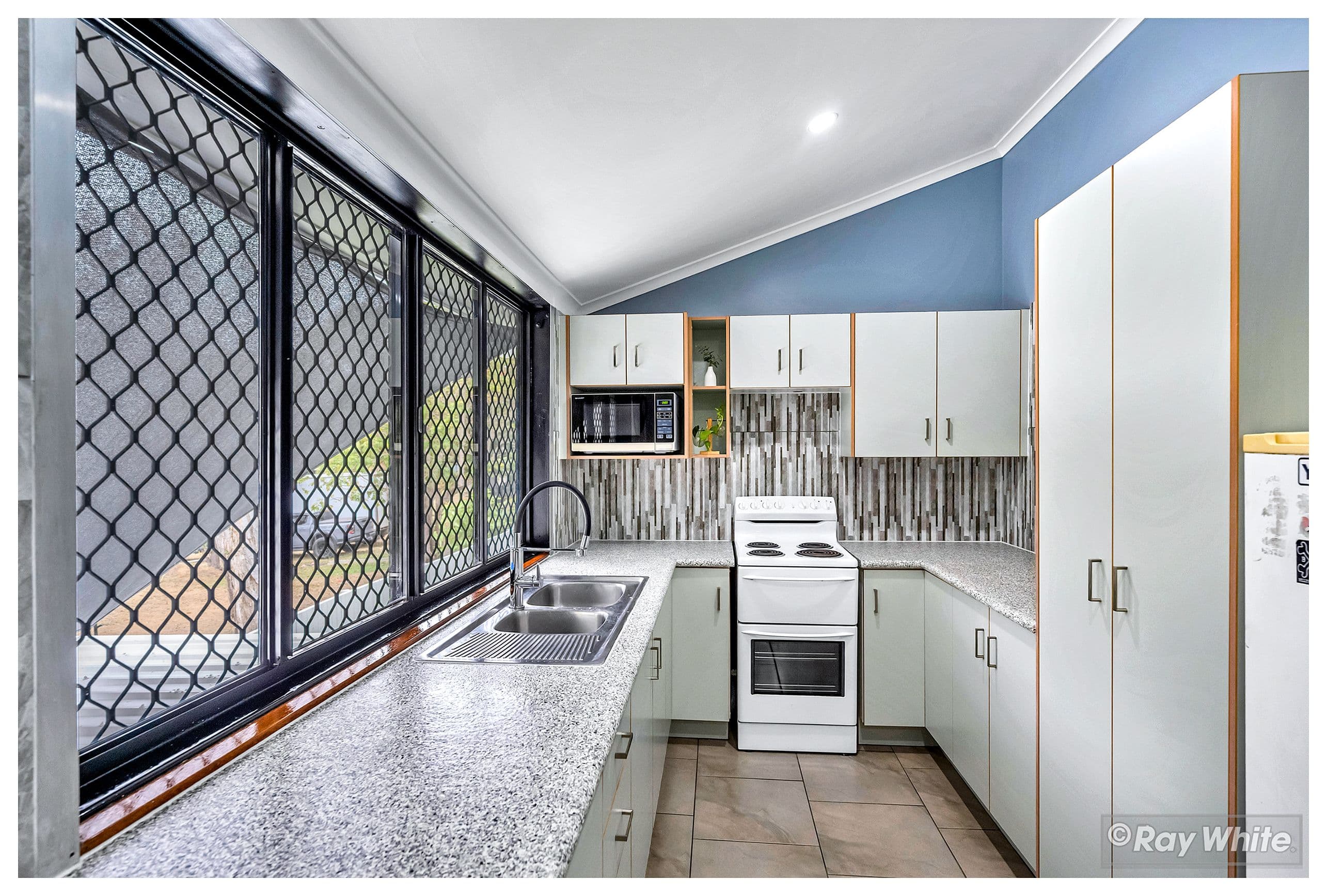 88 Harbourne Street, Koongal QLD 4701, Koongal - Thumbnail 5