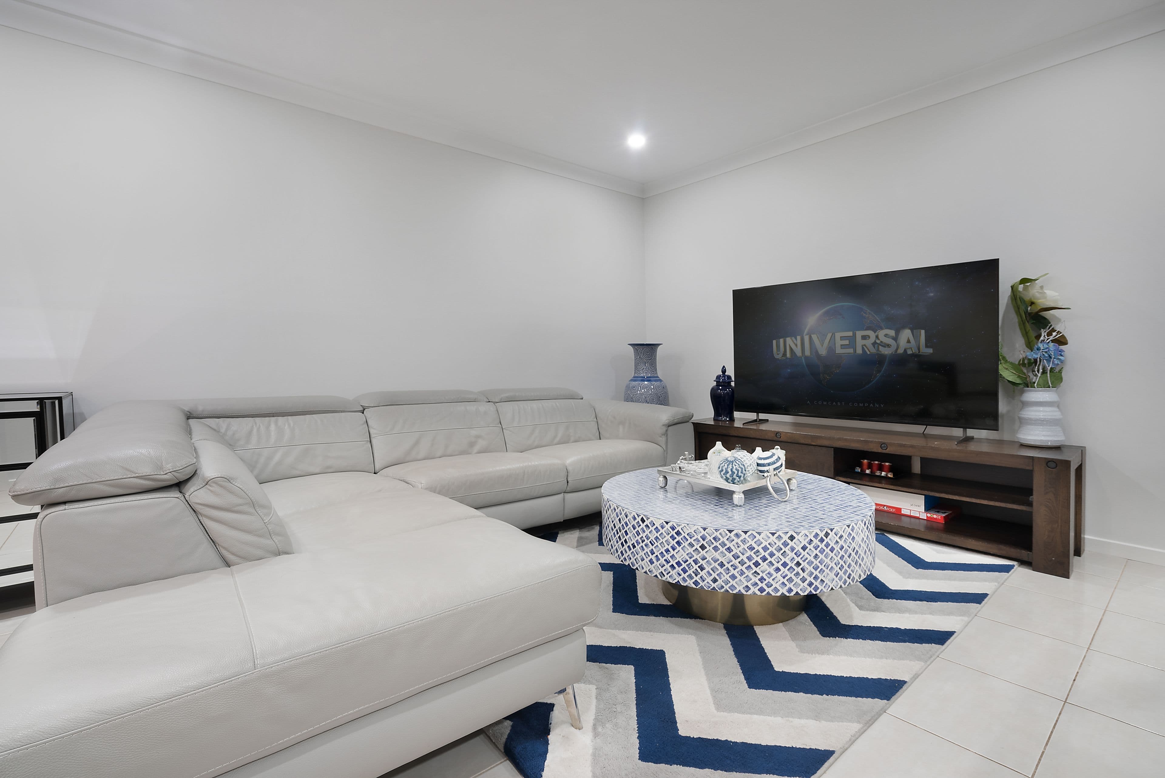 27 O'loughlan Street, BARDIA NSW 2565, Bardia - Thumbnail 2