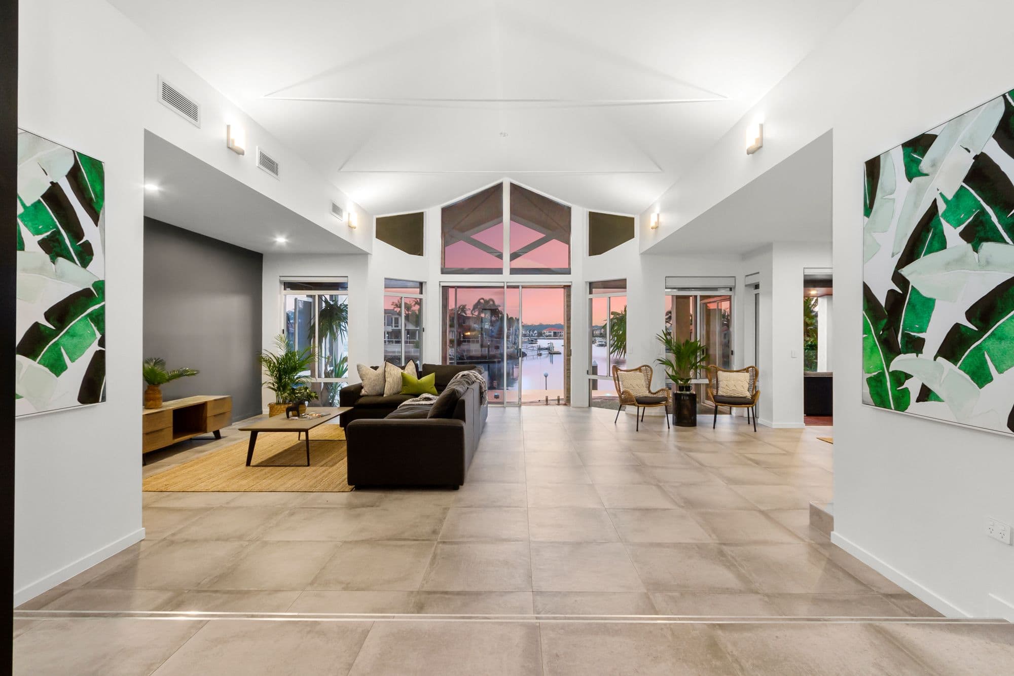 140 Morala Avenue, Runaway Bay QLD 4216, Runaway Bay - Thumbnail 4