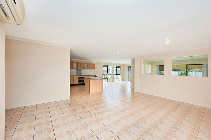 4 Waterhen Court, PELICAN WATERS QLD 4551, Pelican Waters - Thumbnail 3