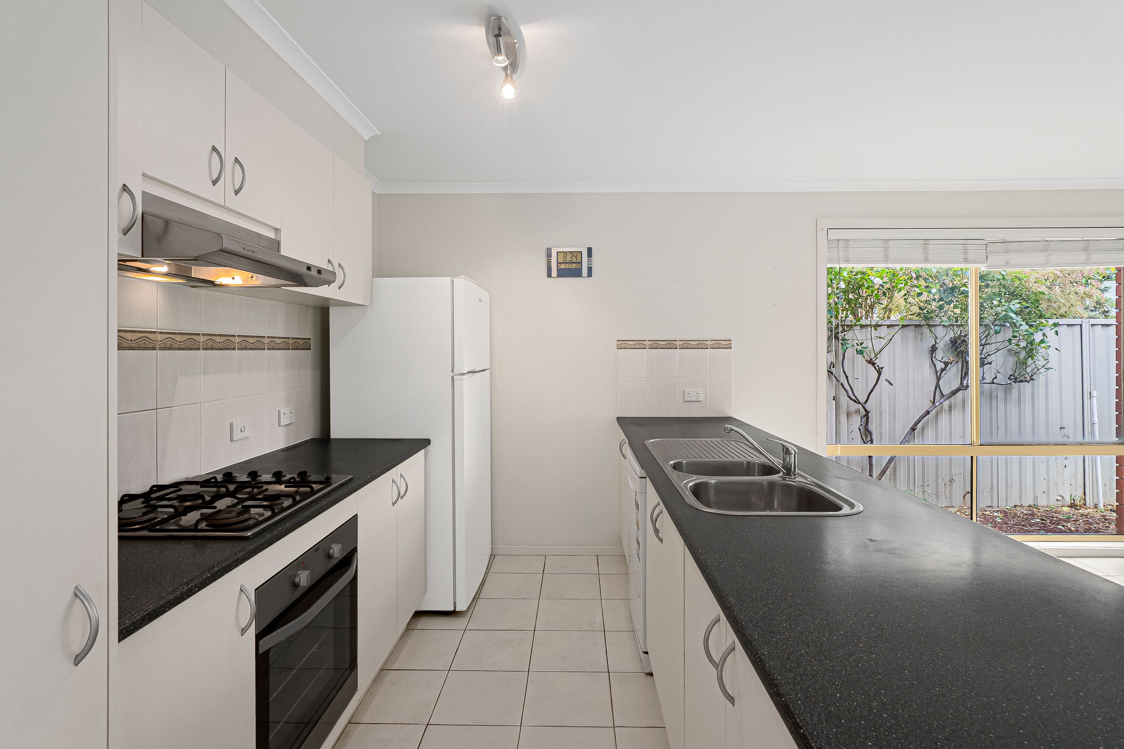 66 Oaklands Way, Pakenham VIC 3810, Pakenham - Thumbnail 3