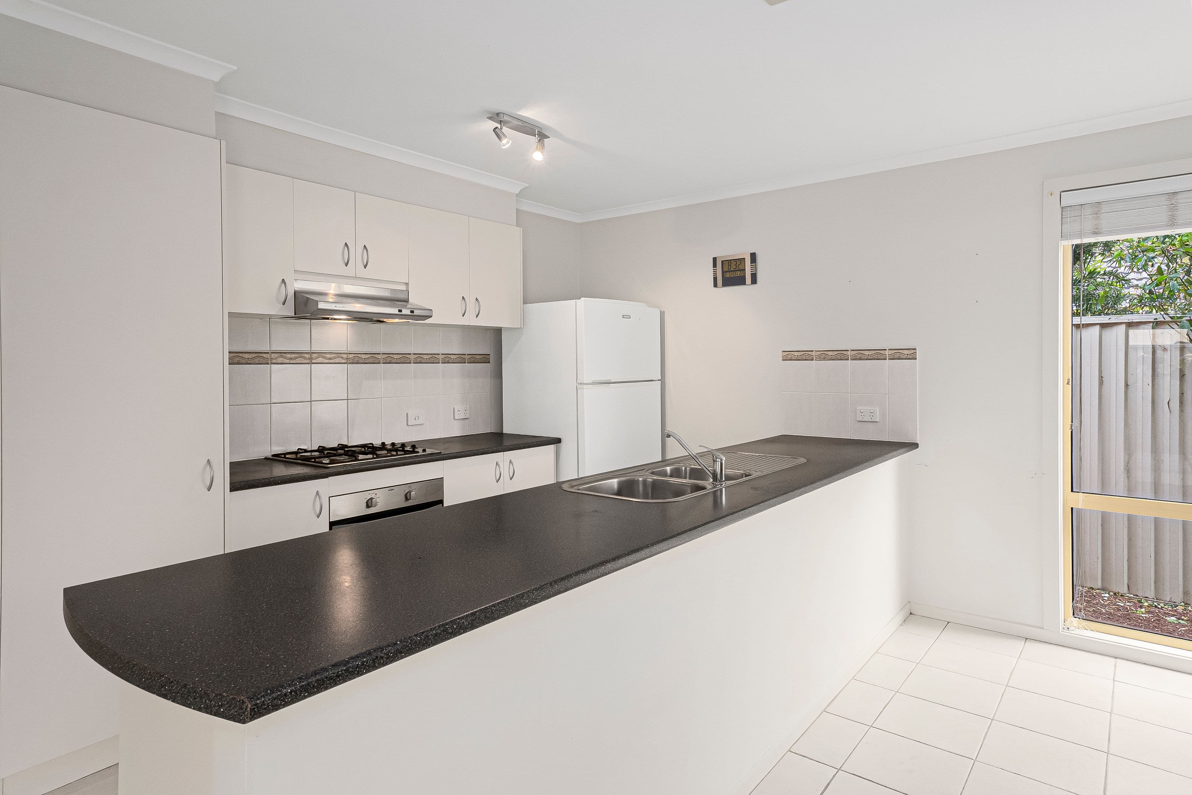 66 Oaklands Way, Pakenham VIC 3810, Pakenham - Thumbnail 4