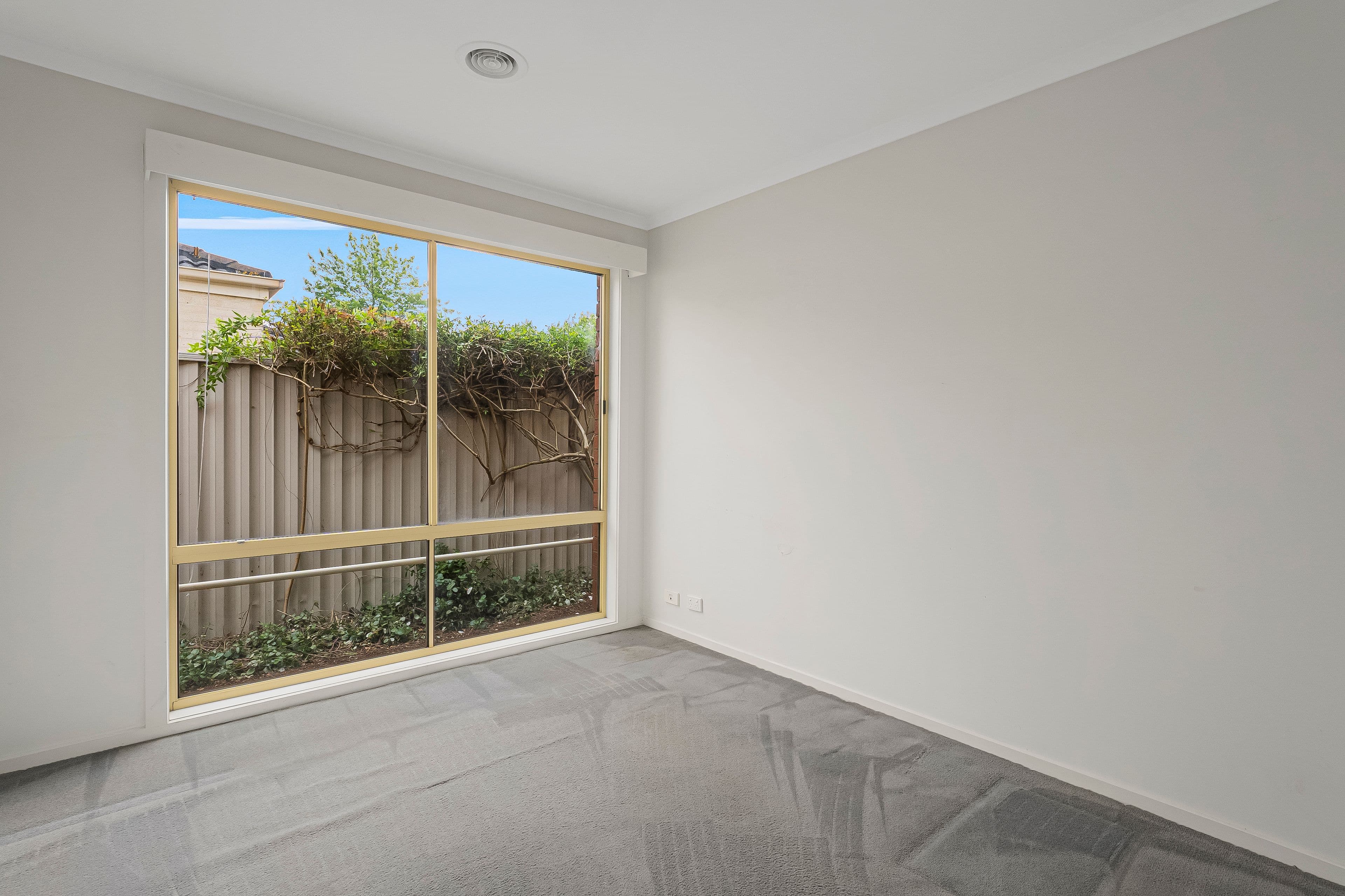 66 Oaklands Way, Pakenham VIC 3810, Pakenham - Thumbnail 8