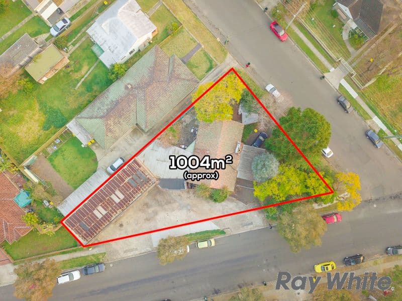 2 Lackey Street, Fairfield - Image 1