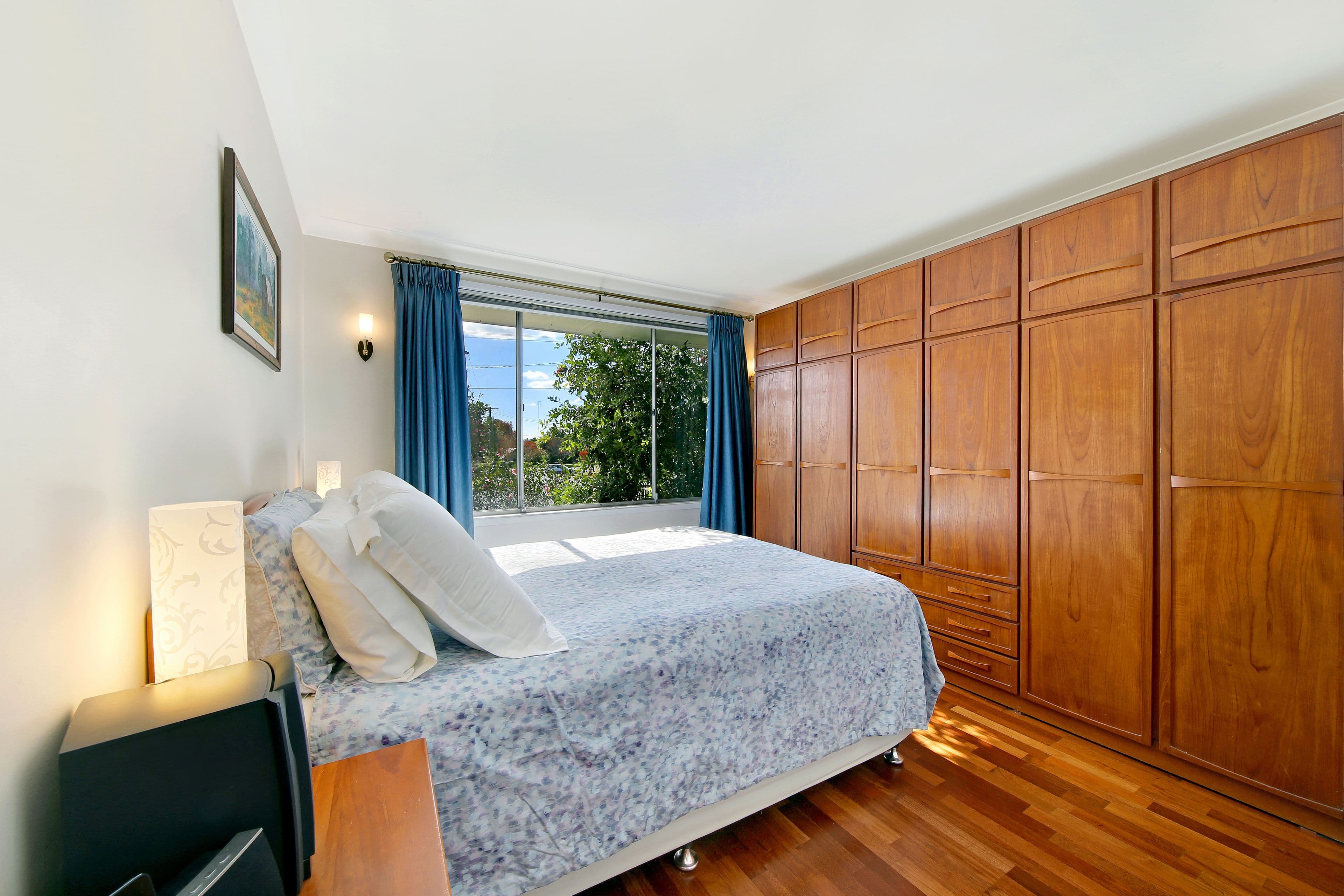 257 Caroline Chisholm Drive, Winston Hills - Thumbnail 5