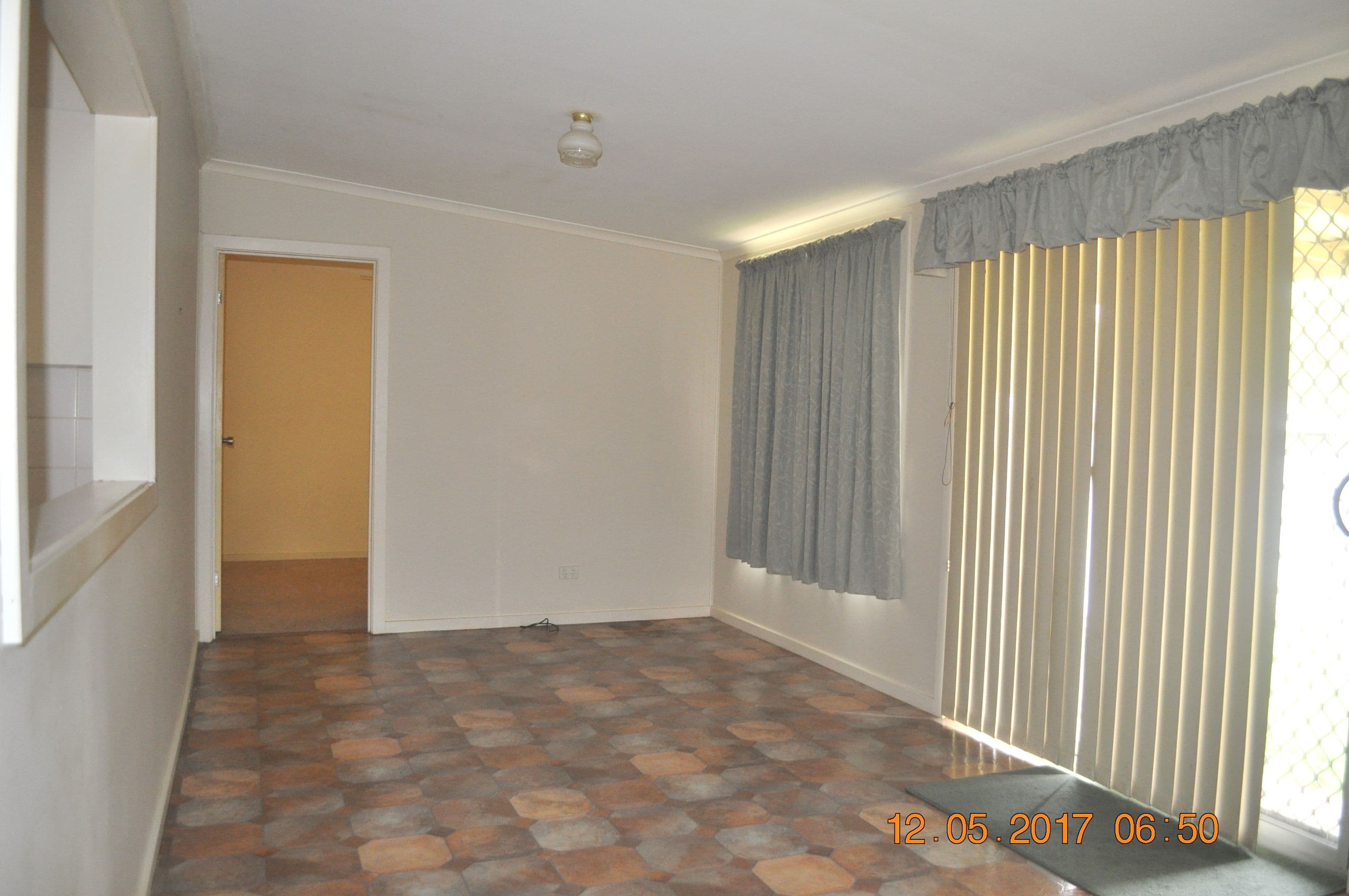 15 Hay Street, Cootamundra - Thumbnail 5
