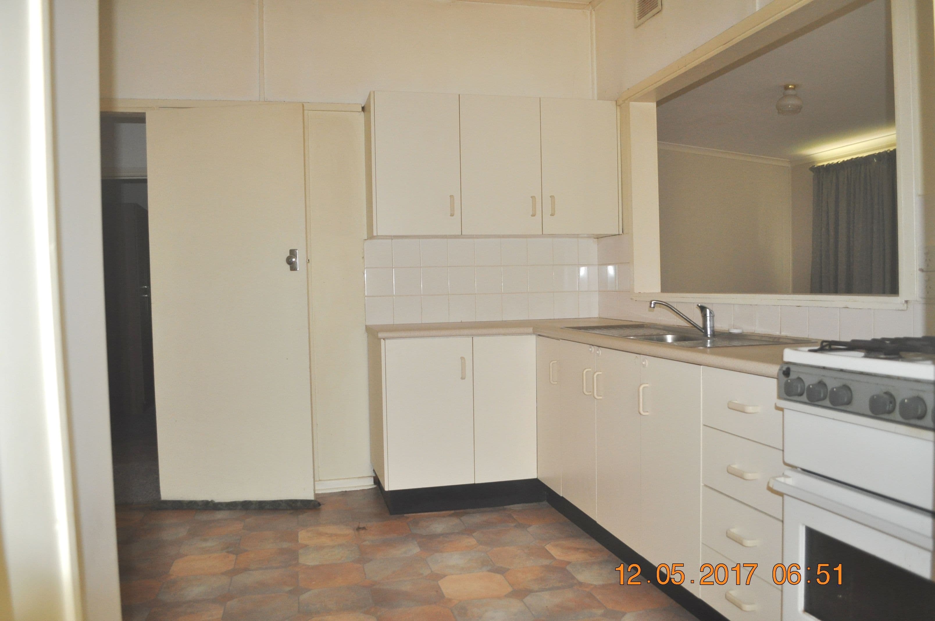 15 Hay Street, Cootamundra - Thumbnail 7