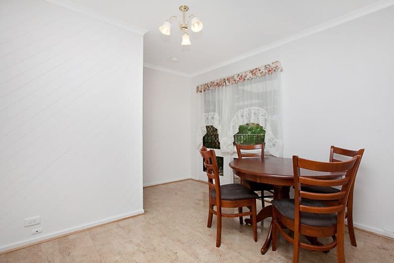 5 Regis Court, CHRISTIE DOWNS SA 5164, Christie Downs - Thumbnail 4