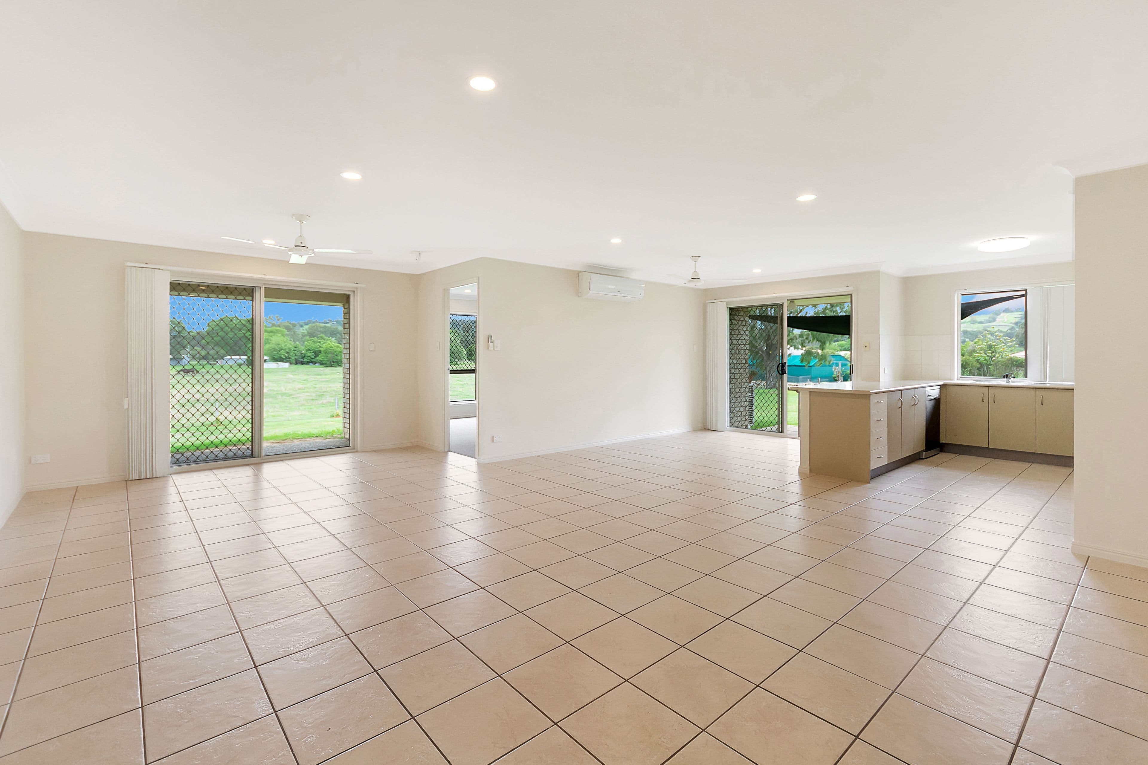 81 Rose Avenue, Minden QLD 4311, Minden - Thumbnail 3