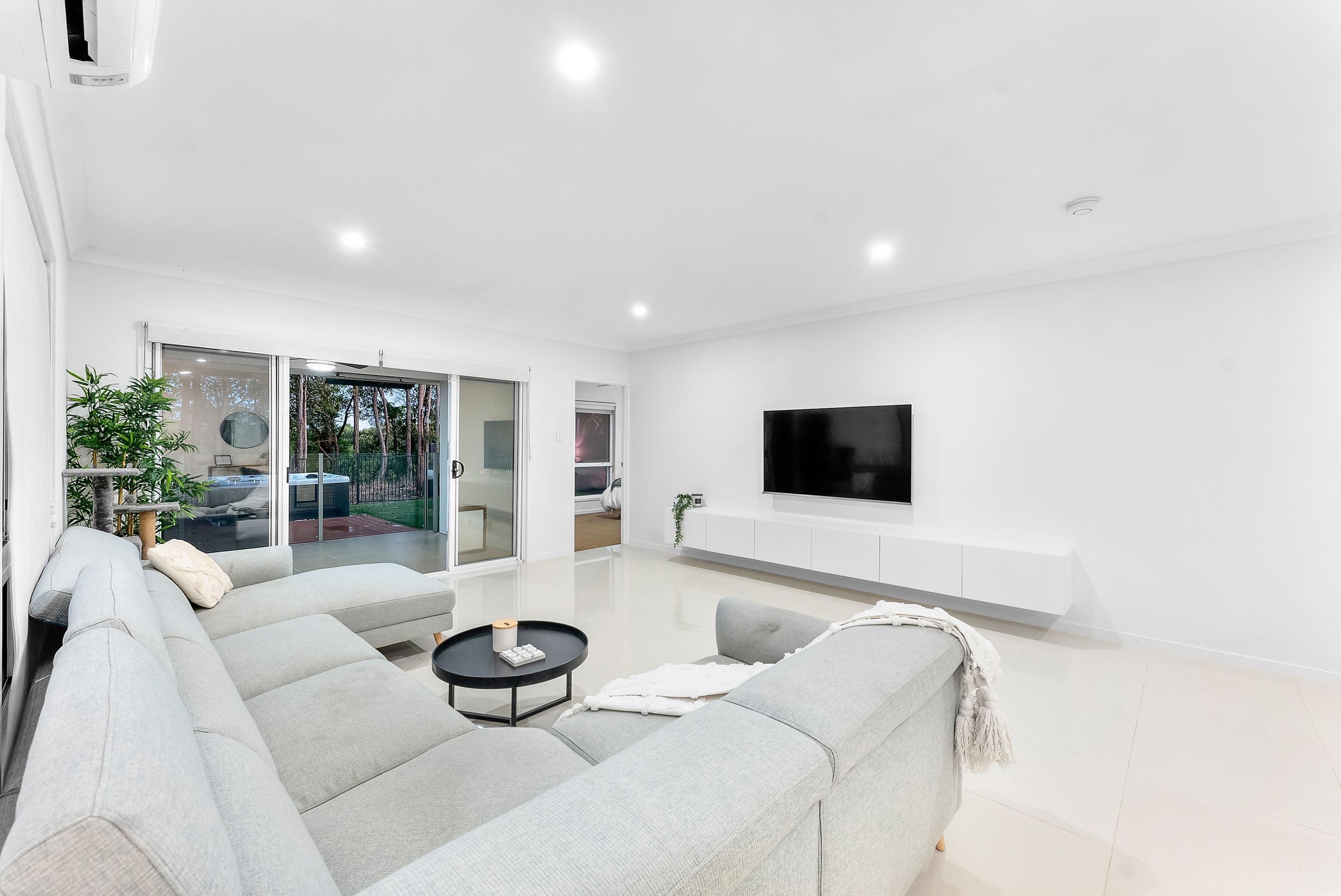 54 Dickson Crescent, North Lakes QLD 4509, North Lakes - Thumbnail 6