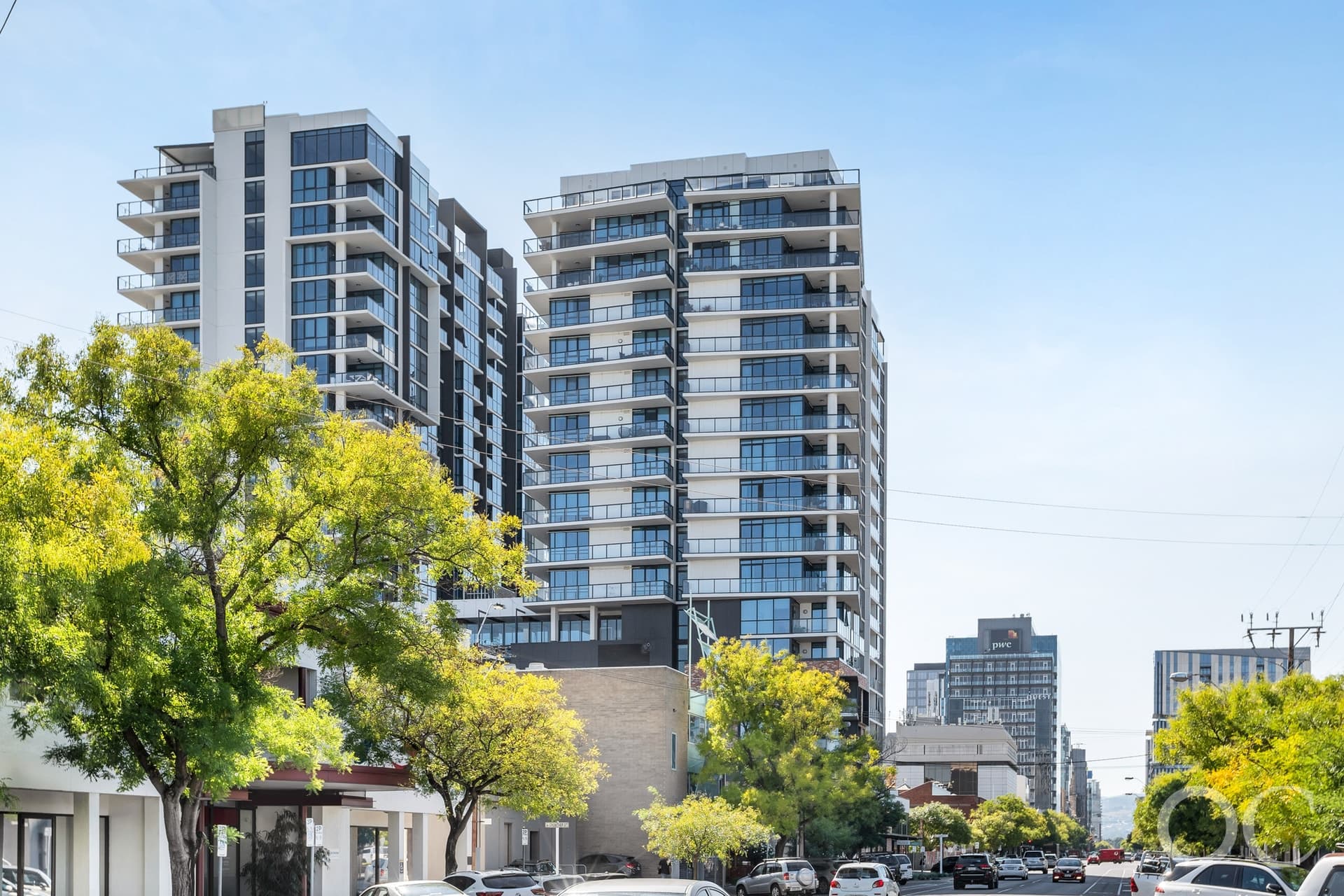 2105/68 Elizabeth Street, Adelaide - Thumbnail 3