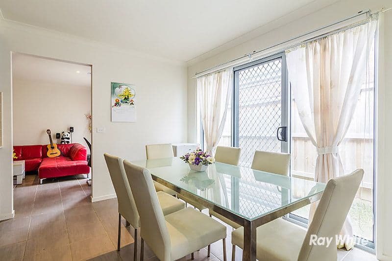 6 Copernicus Circuit, Cranbourne West VIC 3977, Cranbourne West - Thumbnail 3