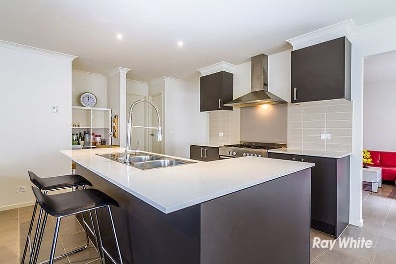 6 Copernicus Circuit, Cranbourne West VIC 3977, Cranbourne West - Thumbnail 4