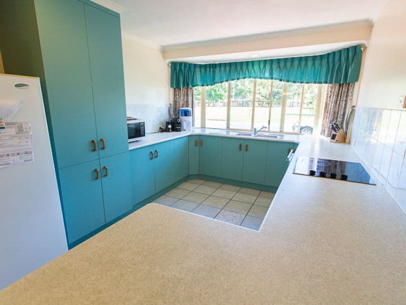 58 Fernleigh Avenue, ANDERGROVE QLD 4740, Andergrove - Thumbnail 3