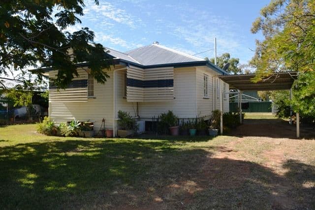 4 Myrtle Street, Blackall QLD 4472, Blackall - Image 1