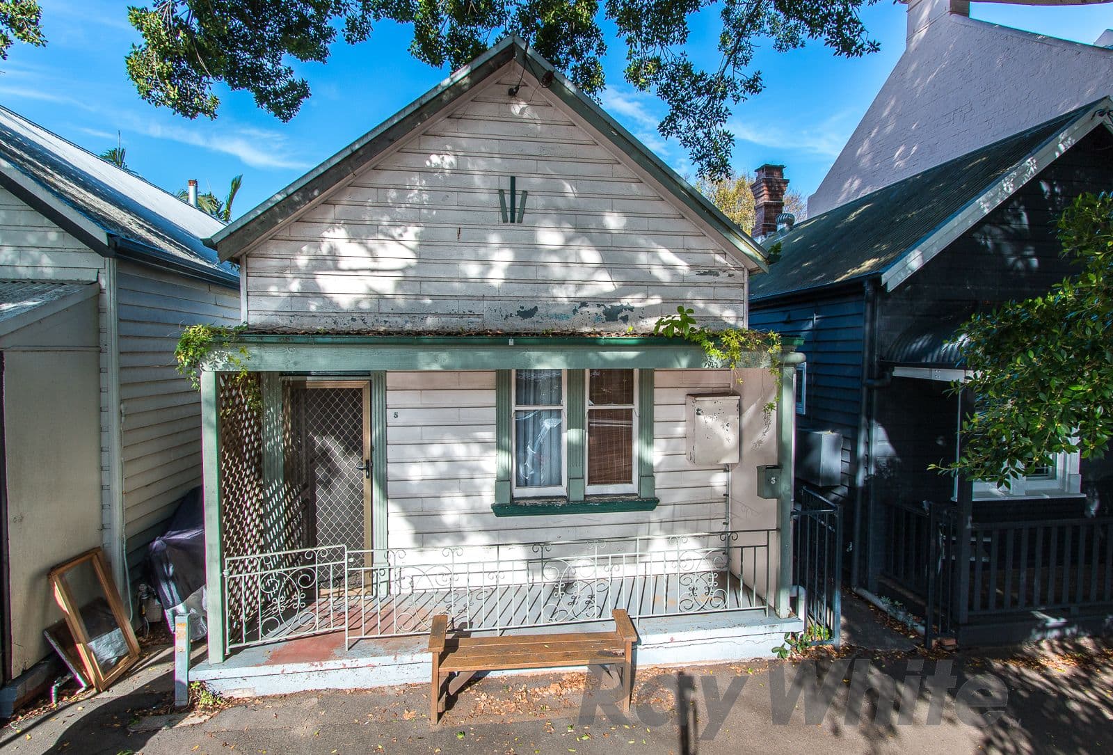 5 Bruce Street, Cooks Hill - Image 1