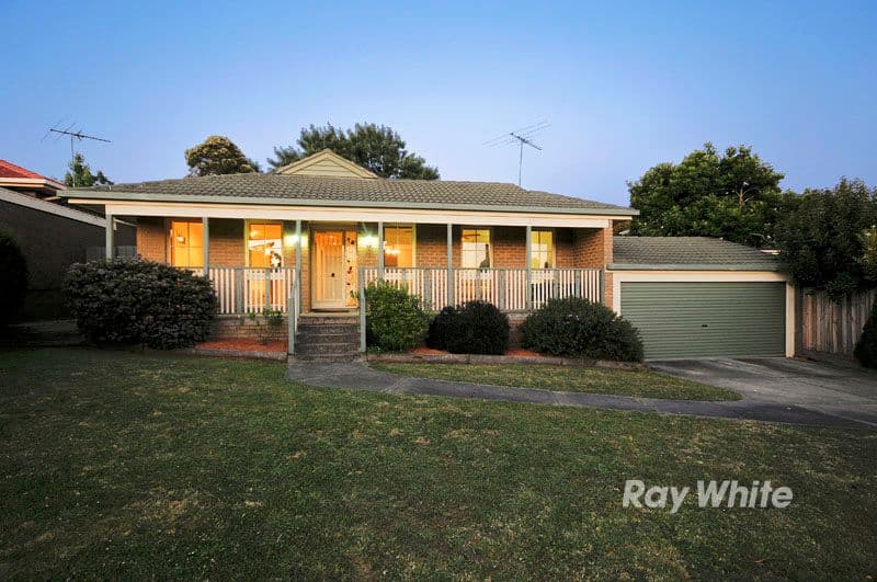 $670,000 (sold on 20-Dec-2019) House 3 beds | 1 bath | 2 car 240 Boundary Rd BARDON QLD 4065, 000 (Sold On 20-Dec-2019) House 3 Beds | 1 Bath | 2 Car 240 Boundary Rd Bardon - Image 1
