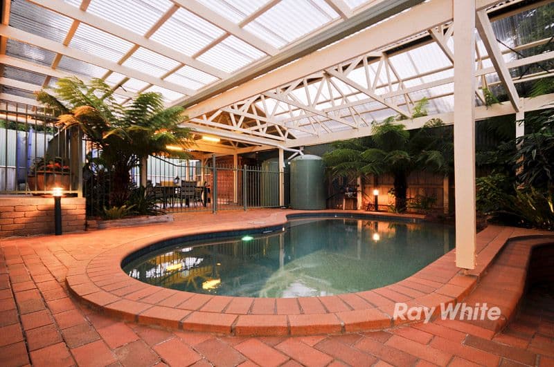 $670,000 (sold on 20-Dec-2019) House 3 beds | 1 bath | 2 car 240 Boundary Rd BARDON QLD 4065, 000 (Sold On 20-Dec-2019) House 3 Beds | 1 Bath | 2 Car 240 Boundary Rd Bardon - Thumbnail 3