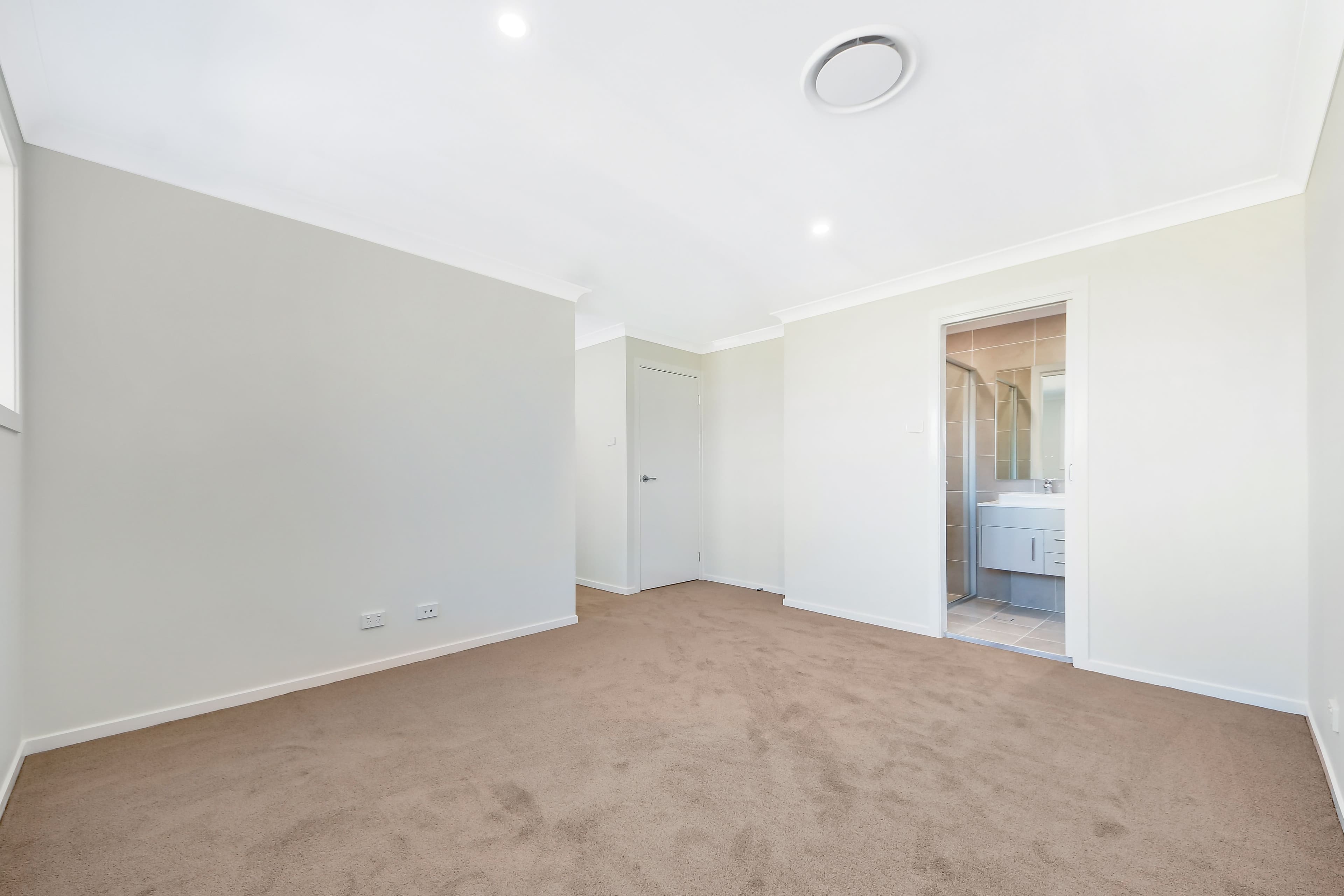 119 Dalmatia Avenue, Edmondson Park - Thumbnail 7
