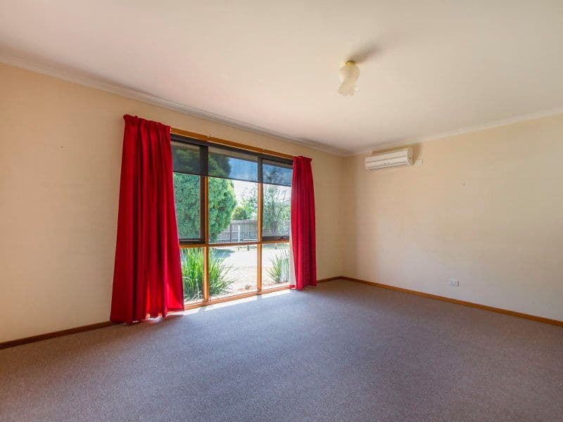 29 Deane Street, FRANKSTON VIC 3199, Frankston - Thumbnail 2