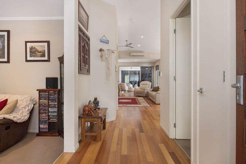 28 Kingfisher Crescent, Moore Park Beach QLD 4670, Moore Park Beach - Thumbnail 4
