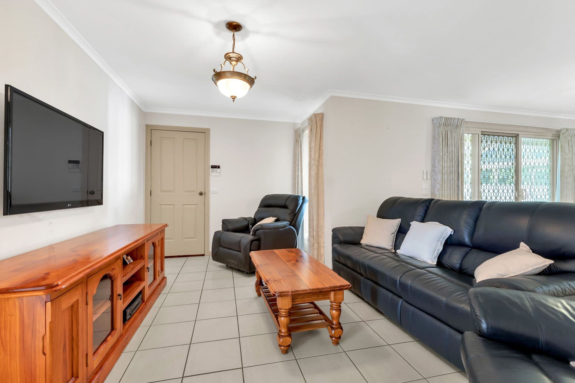 99 Harmony Drive, Tarneit VIC 3029, Tarneit - Thumbnail 5