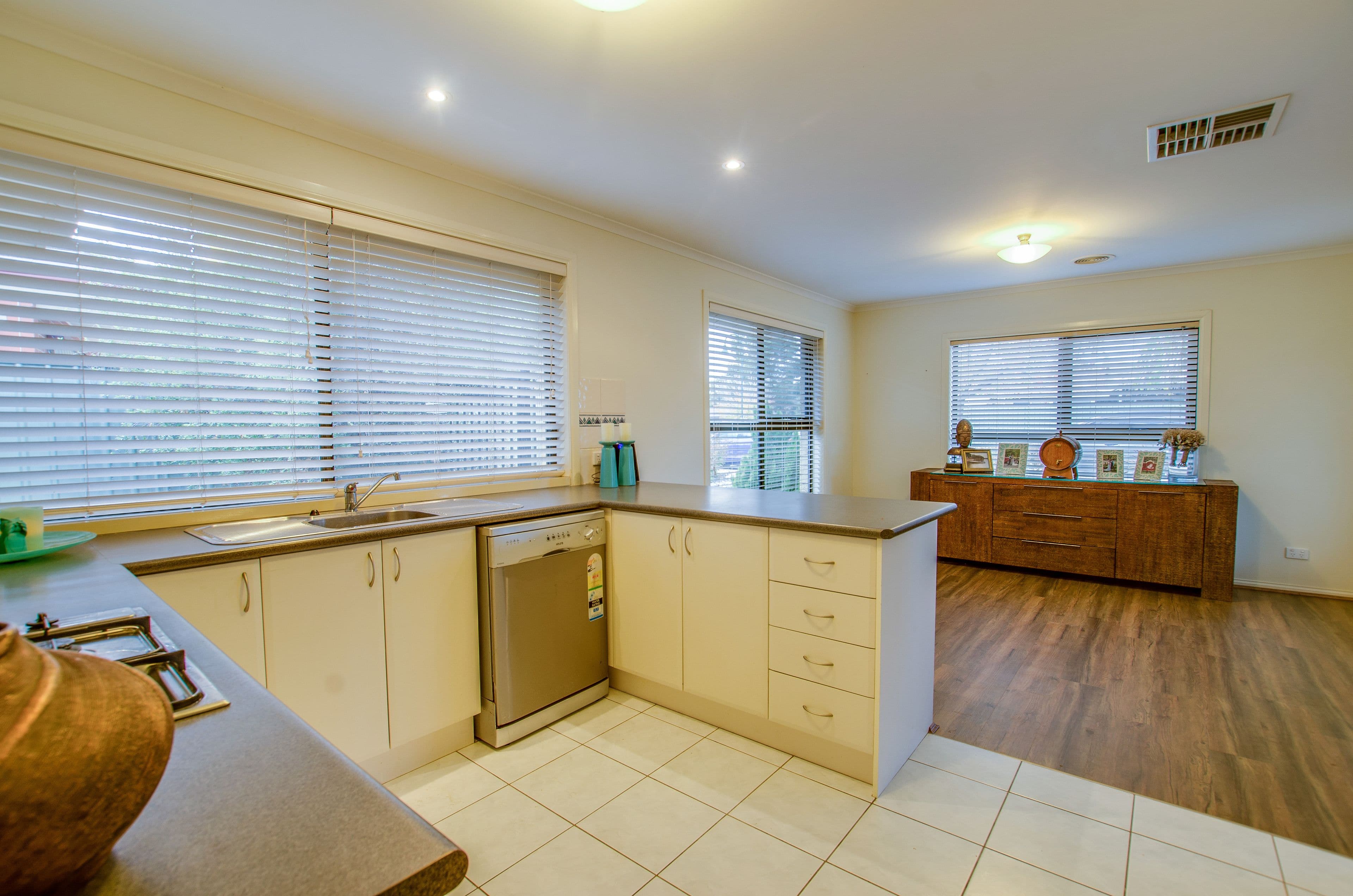 27 Woodlands Circuit, Echuca VIC 3564, Echuca - Thumbnail 7