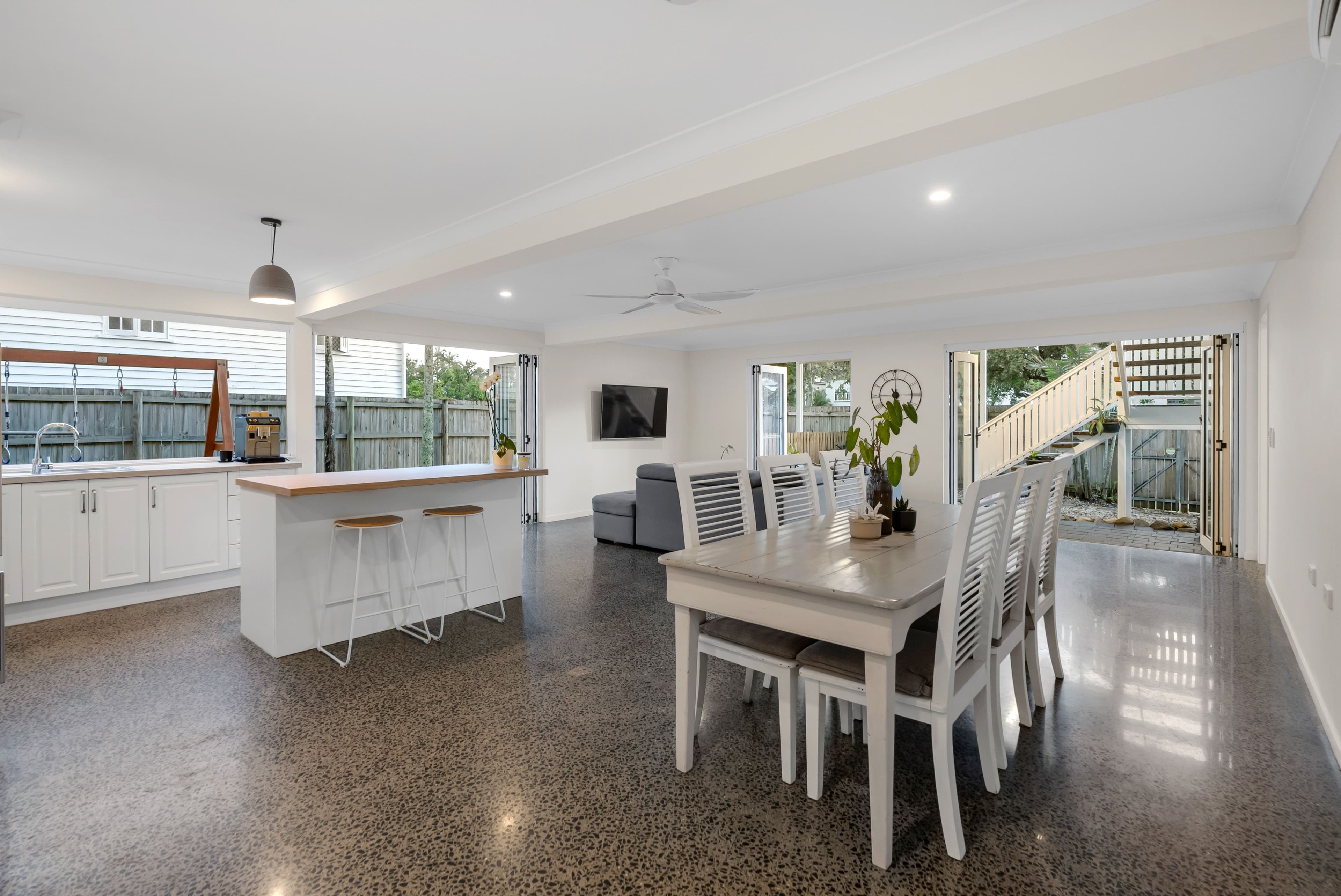 344 Mcleod Street, Cairns North QLD 4870, Cairns North - Thumbnail 3