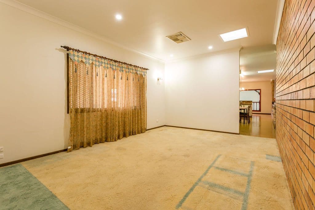 81 Retro Street, Emerald QLD 4720, Emerald - Thumbnail 7