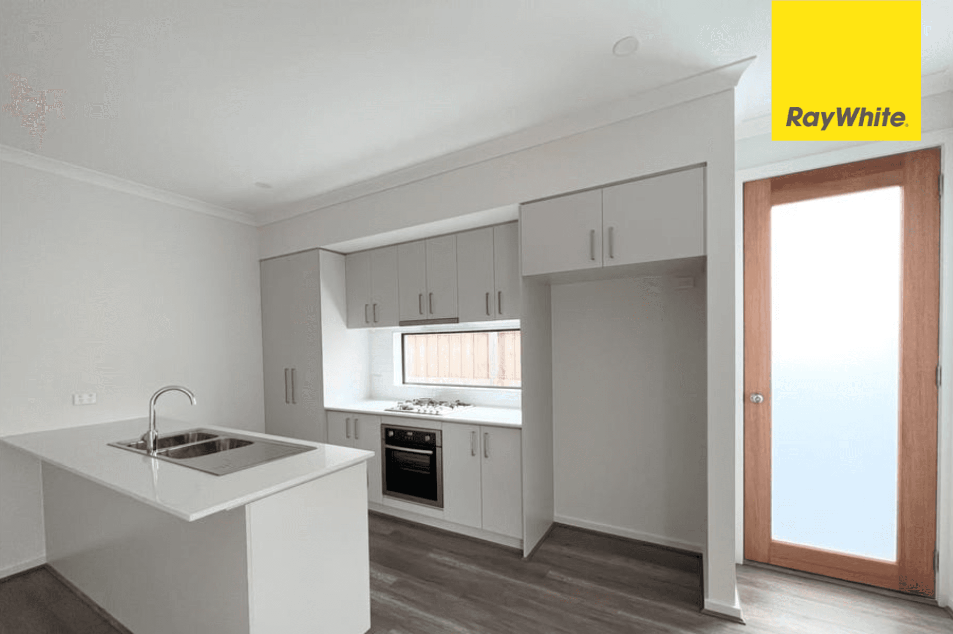 32 Kingdom Boulevard, WEIR VIEWS VIC 3338, Weir Views - Thumbnail 4