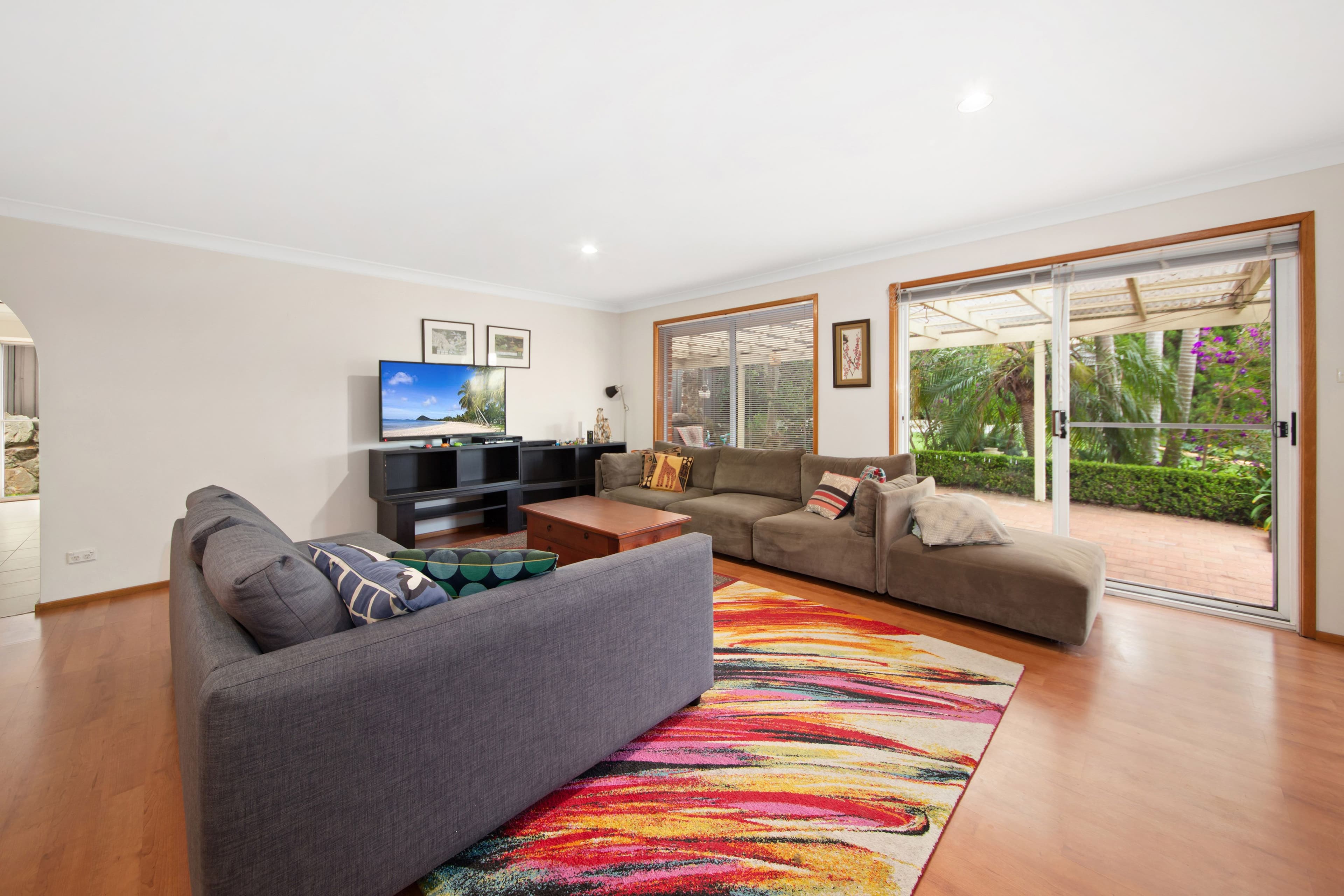12 Parsons Place, Barden Ridge - Thumbnail 2