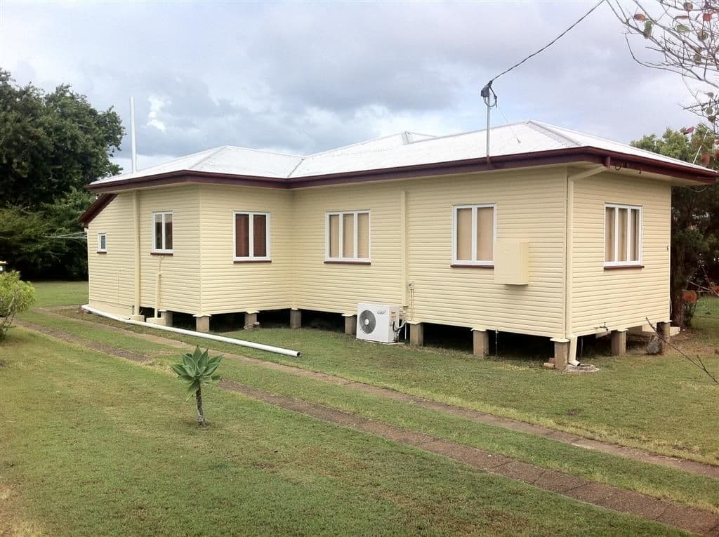 6 Nott Street, WALKERVALE QLD 4670, Walkervale - Image 1
