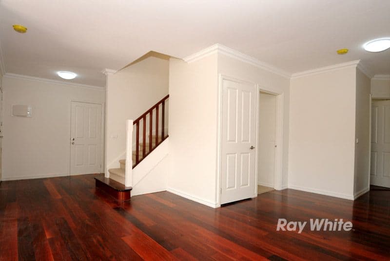 11 Westham Crescent, BAYSWATER VIC 3153, Bayswater - Thumbnail 2