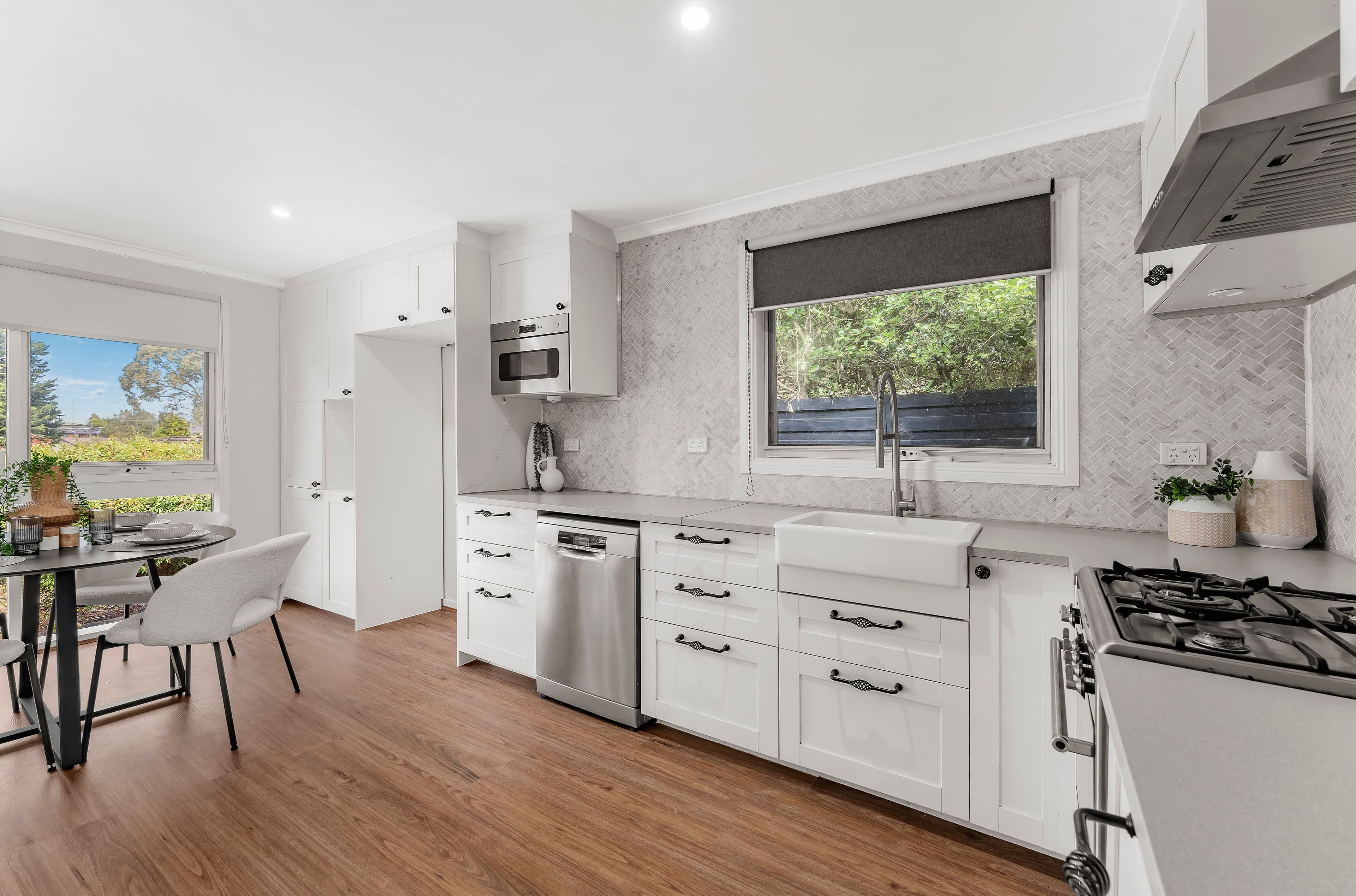 6 Coustley Close, Wallan VIC 3756, Wallan - Thumbnail 2