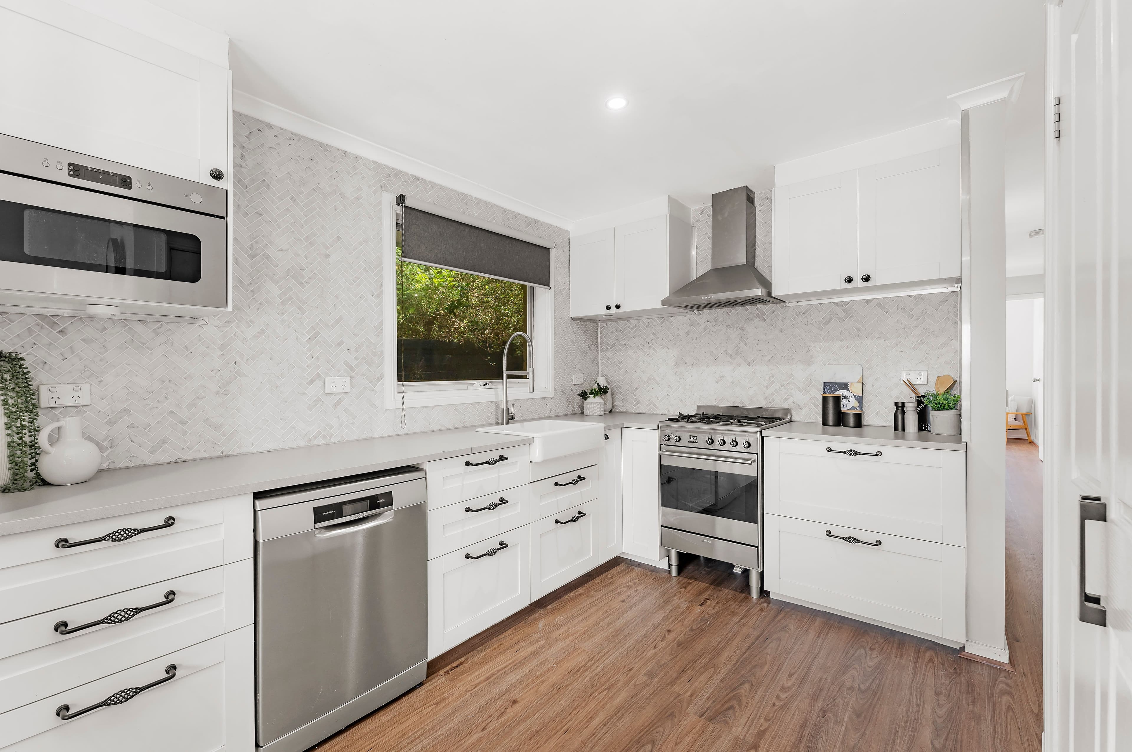 6 Coustley Close, Wallan VIC 3756, Wallan - Thumbnail 3