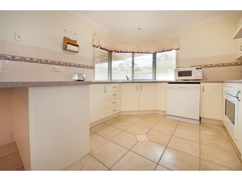 4 Brookside Avenue, NORMAN GARDENS QLD 4701, Norman Gardens - Thumbnail 7