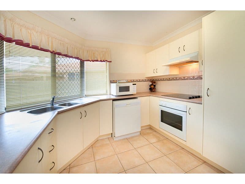 4 Brookside Avenue, NORMAN GARDENS QLD 4701, Norman Gardens - Thumbnail 8